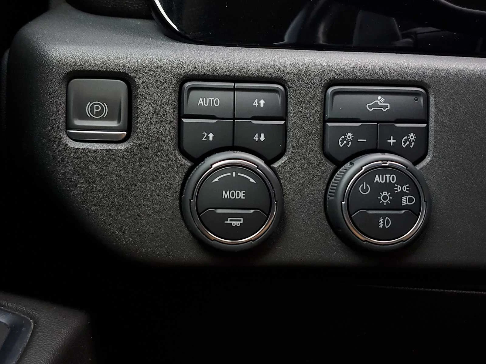 Used 2023 Summit White Chevrolet RST image 30