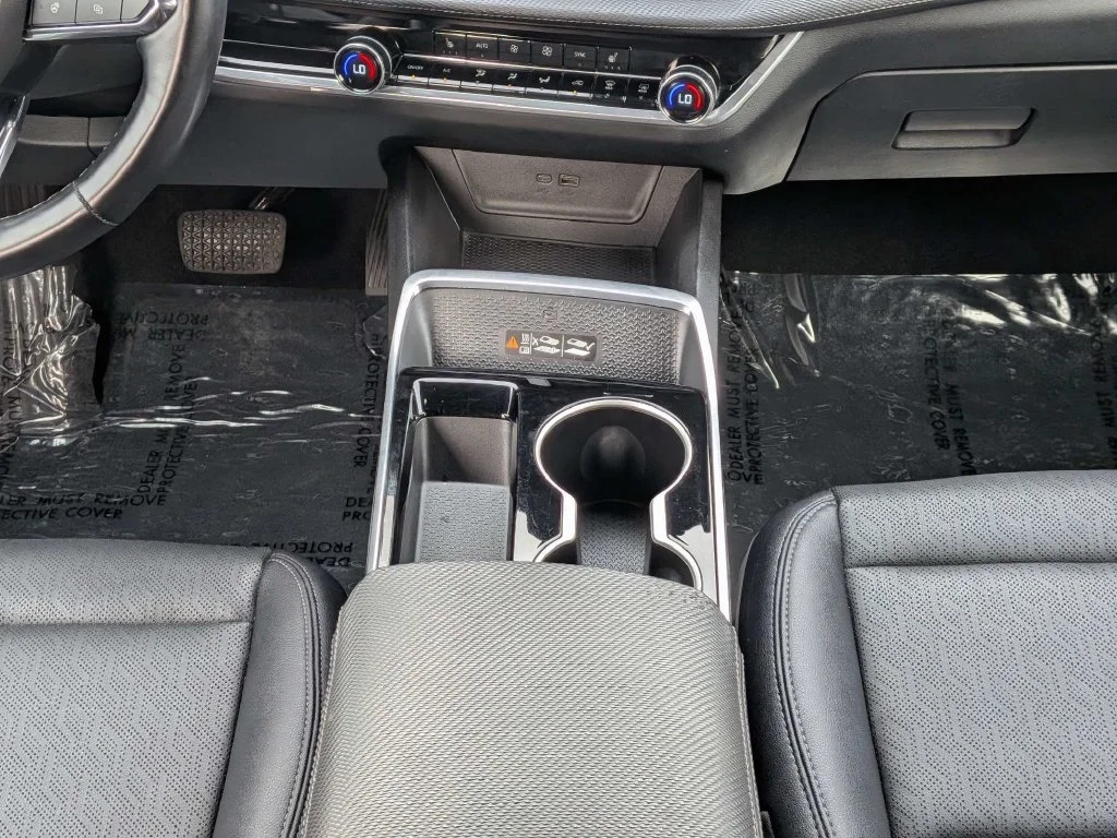 Certified Used 2025 Green Chevrolet LT image 19