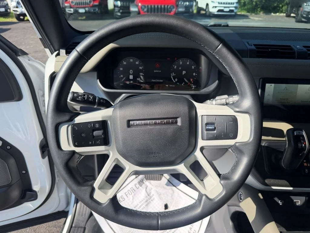 Used 2024 Fuji White Land Rover 110 P300 S w/ Air Suspension, Black Exterior Pkg & Tow Hitch image 13