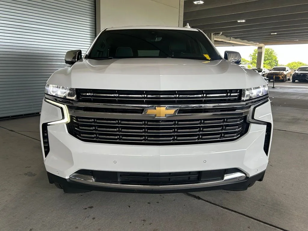Used 2022 Summit White Chevrolet Premier image 2