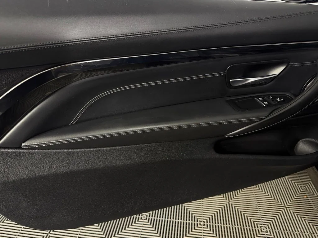 Used 2020 Black BMW Base image 23