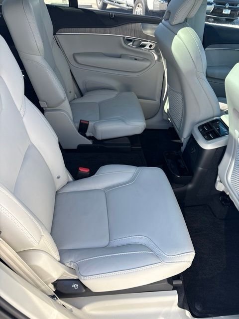 Used 2024 White Volvo Ultimate image 35