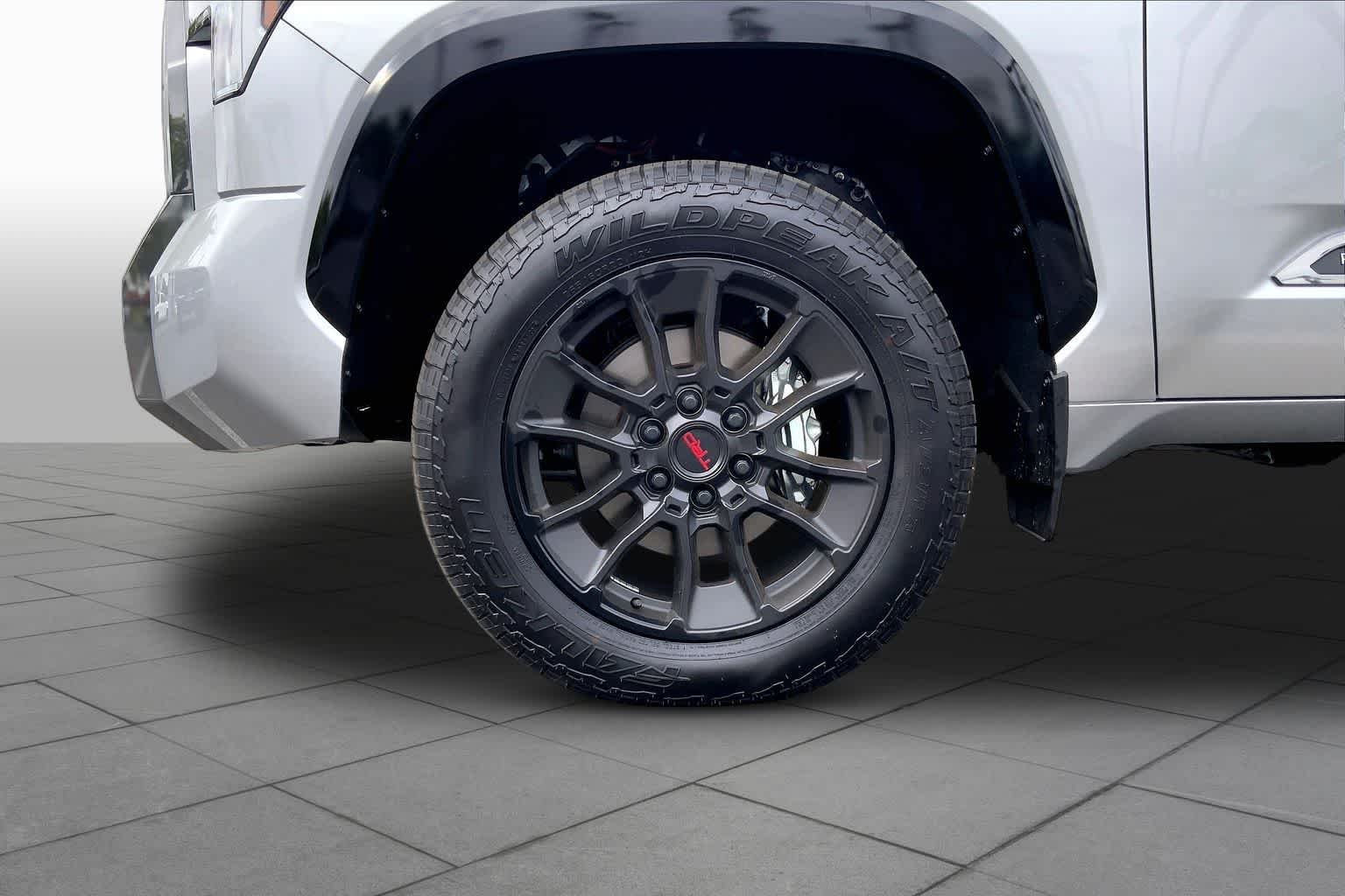 2026 Toyota Tundra Platinum - Photo 11