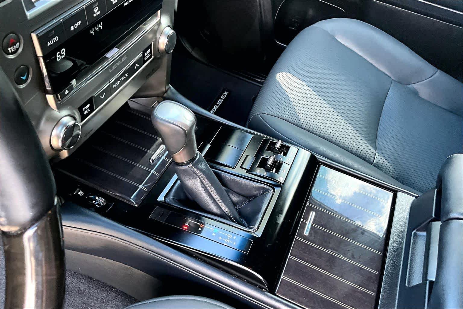 Used 2021 Nightfall Mica Lexus Premium image 16