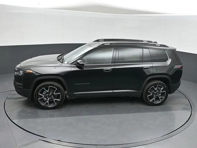 New 2026 Diamond Black Crystal Pearl-Coat Exterior Paint Jeep Overland image 37