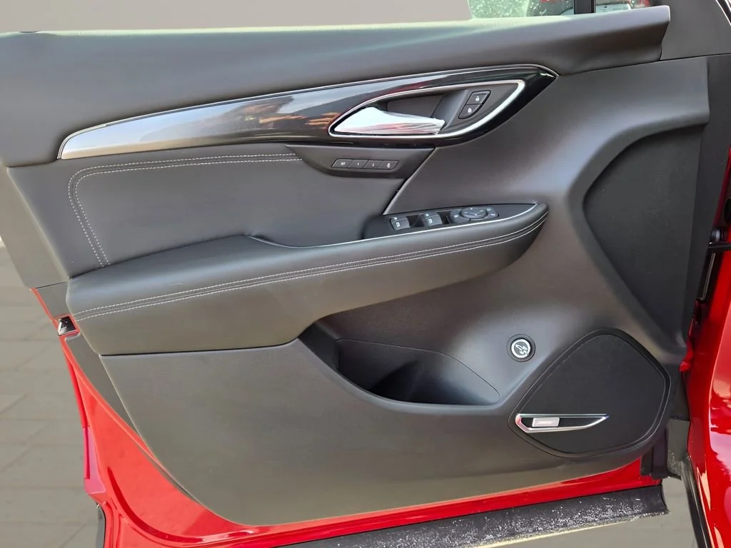 2025 Buick Envision Preferred - Photo 17