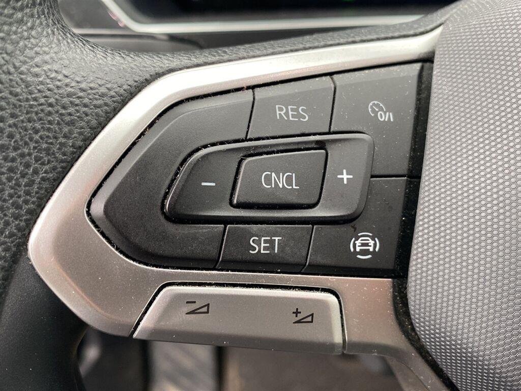 Used 2023 Pure White Volkswagen S image 18