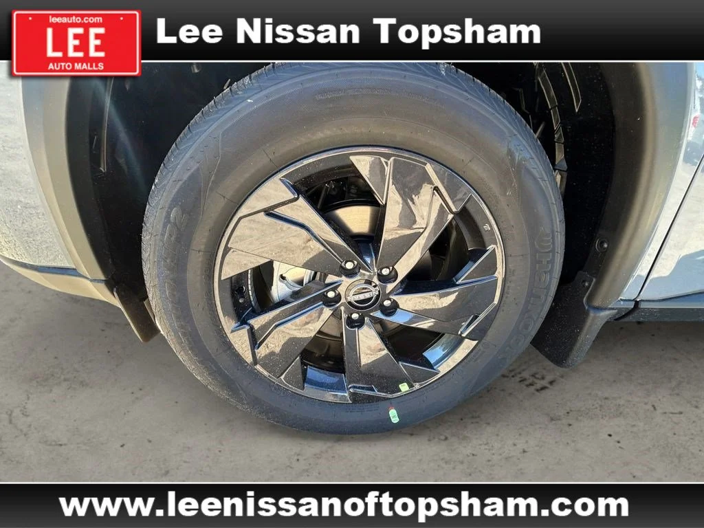 New 2026 Boulder Gray Pearl Nissan SV image 14