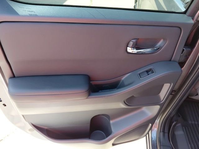 New 2026 Gun Metallic Nissan Crew Cab SV image 28