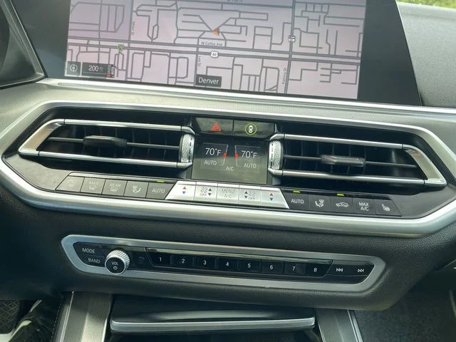 Used 2019 Black BMW xDrive40i image 20