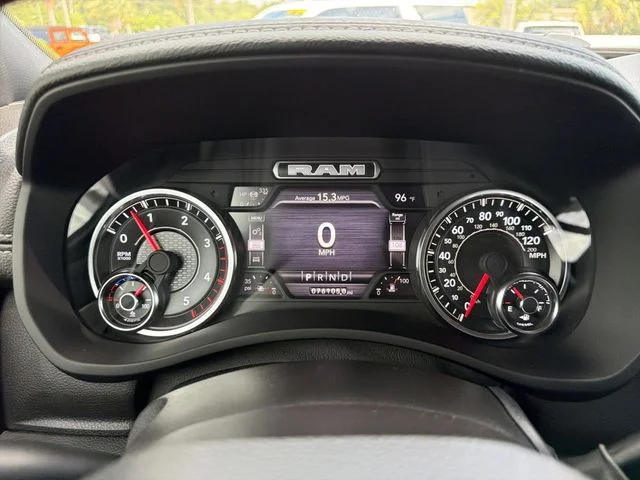 Used 2023 Silver Ram Laramie image 32