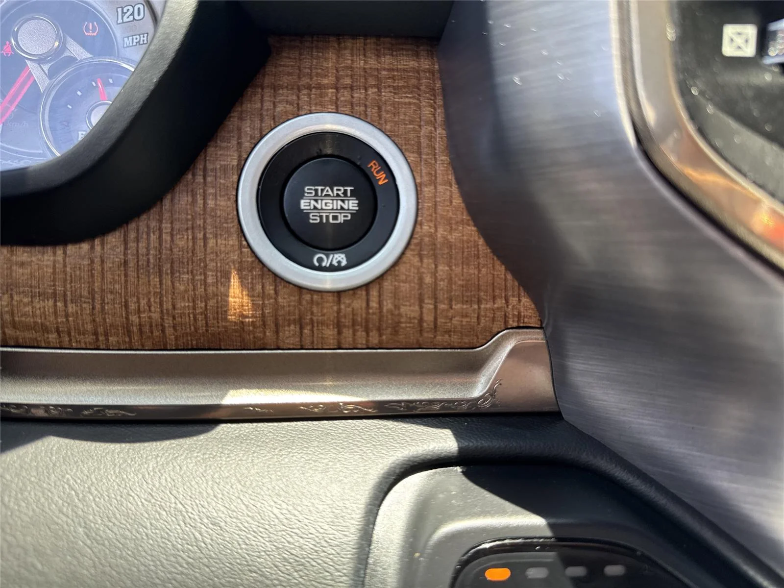 Used 2019 Diamond Black Crystal Pearlcoat Ram Longhorn image 23