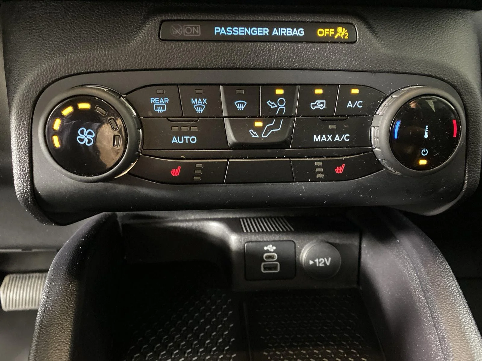 Used 2024 Atlas Blue Ford Badlands image 22