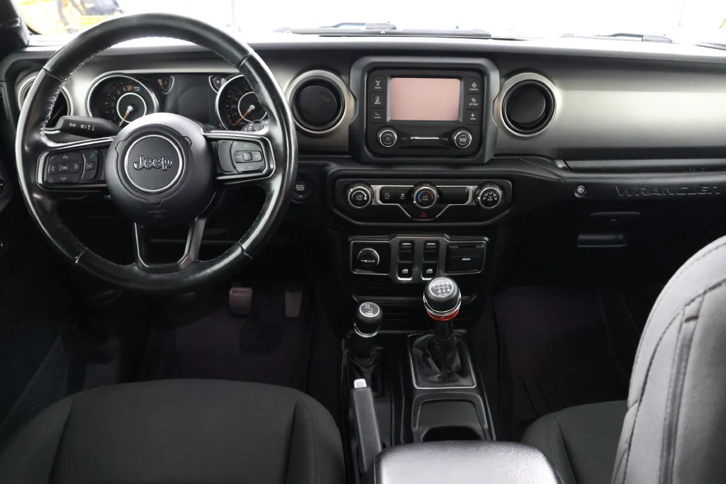 Used 2020 Black Clearcoat Jeep Sport S image 2