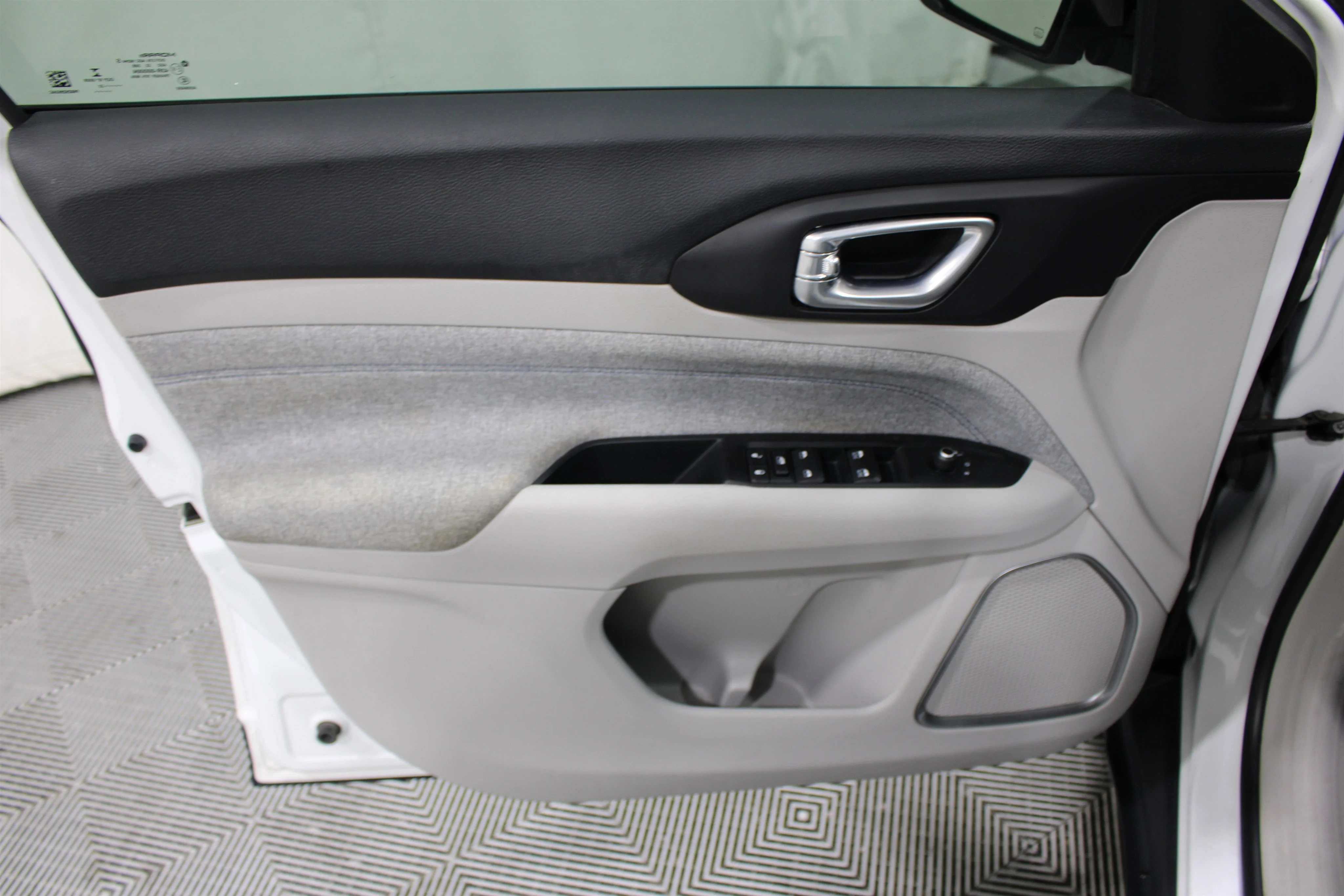 2022 Jeep Compass Latitude - Photo 6