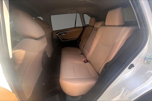 Used 2025 White Toyota XLE image 24