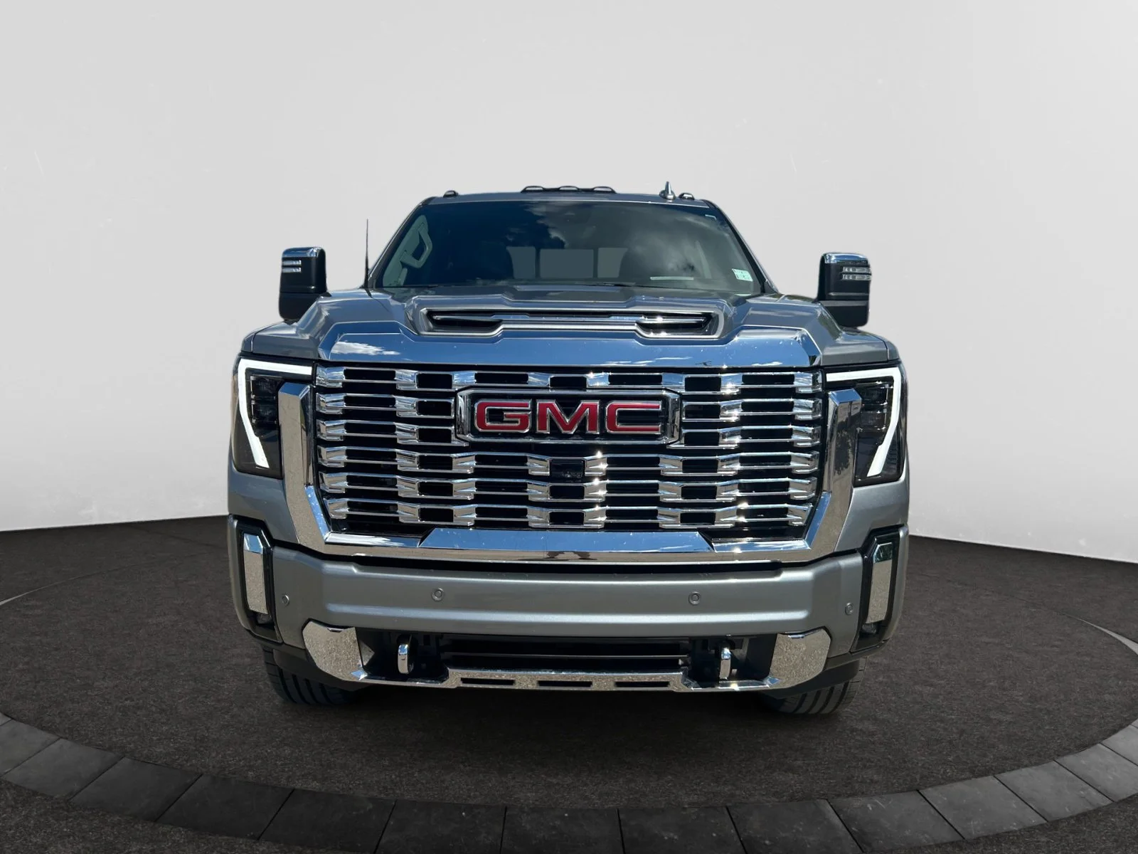 Used 2025 Gray GMC Denali Crew 6.6L DIESEL Leather Sunroof Nav 5th Wheel Prep Package image 8