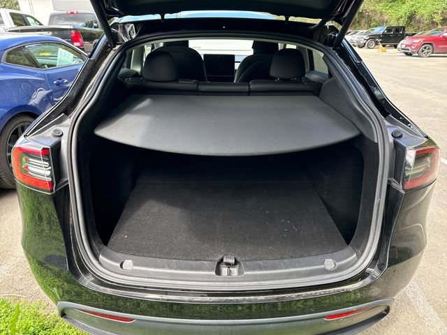 Used 2023 Black Metallic Tesla Long Range image 11