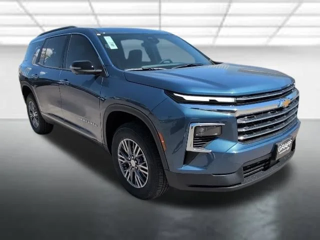 2026 Chevrolet Traverse FWD LT's photo