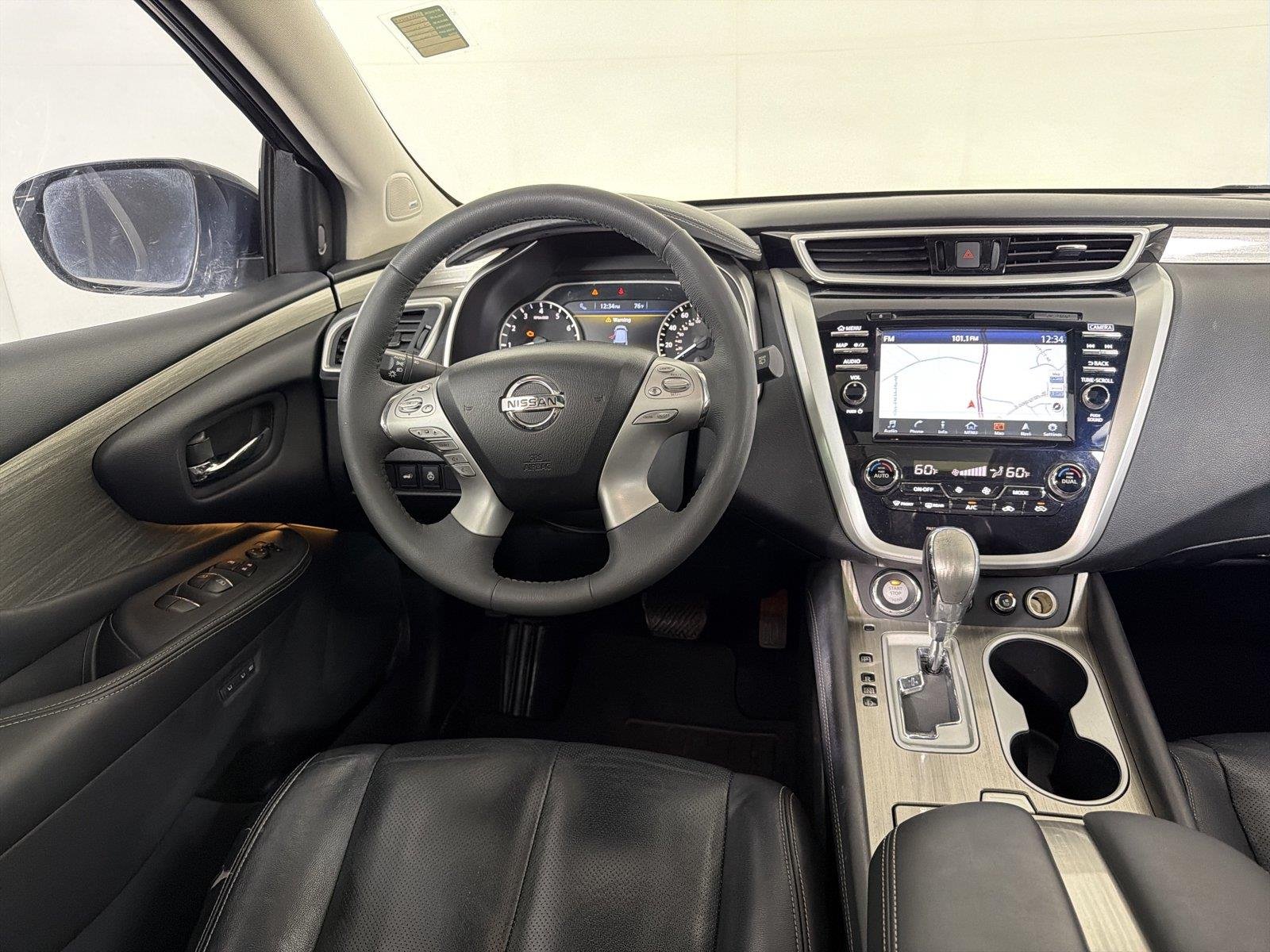 Used 2015 Gray Nissan Platinum image 25
