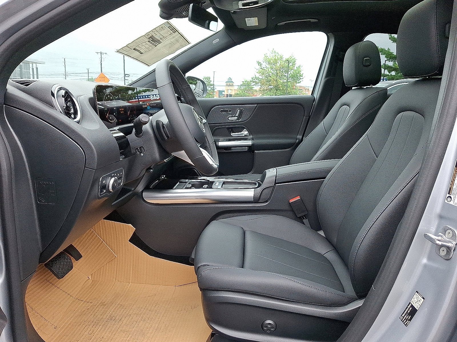 Certified Used 2026 Cirrus Silver Metallic   922 Mercedes-Benz GLA 250 image 8