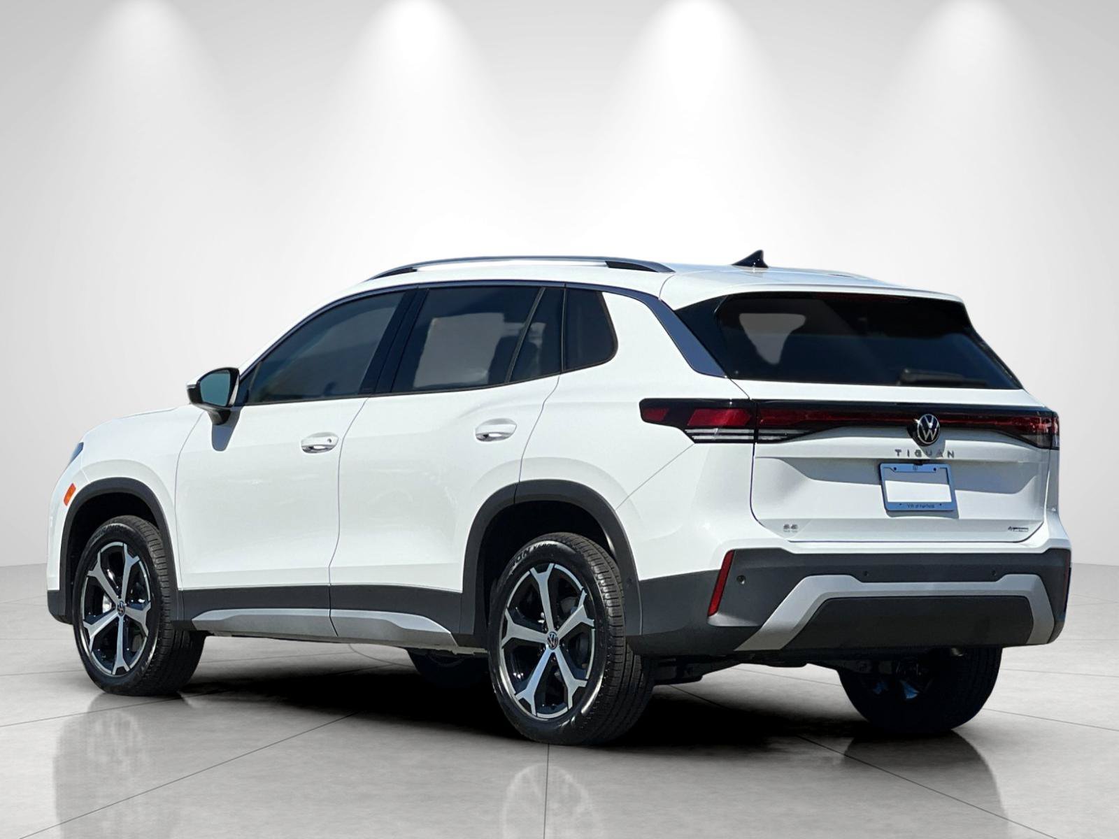 New 2026 Pure White Volkswagen SE image 3