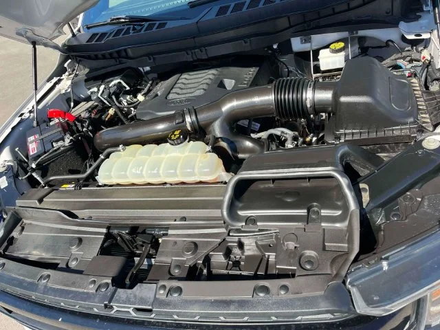 Used 2023 Avalanche Ford XLT image 13