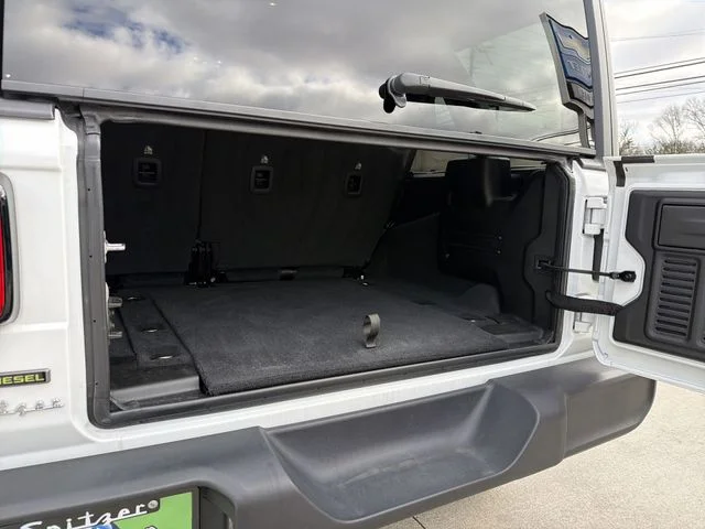 Used 2022 White Jeep Unlimited Sport S image 24