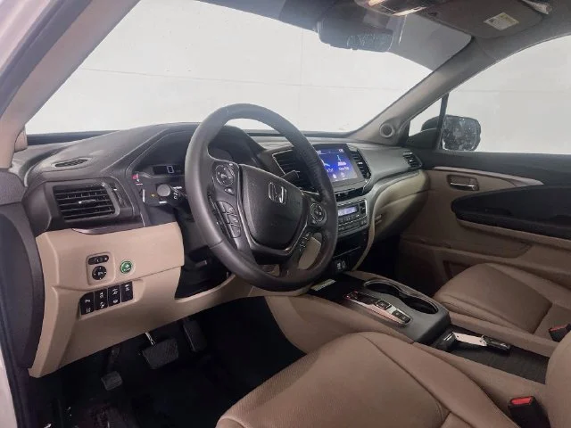 Certified Used 2022 Platinum White Pearl Honda AWD RTL-E image 9