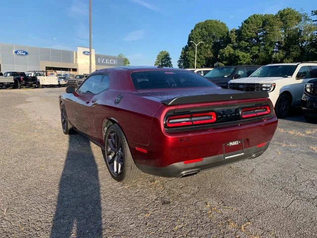 Used 2023 Octane Red Pearlcoat Dodge SXT image 6