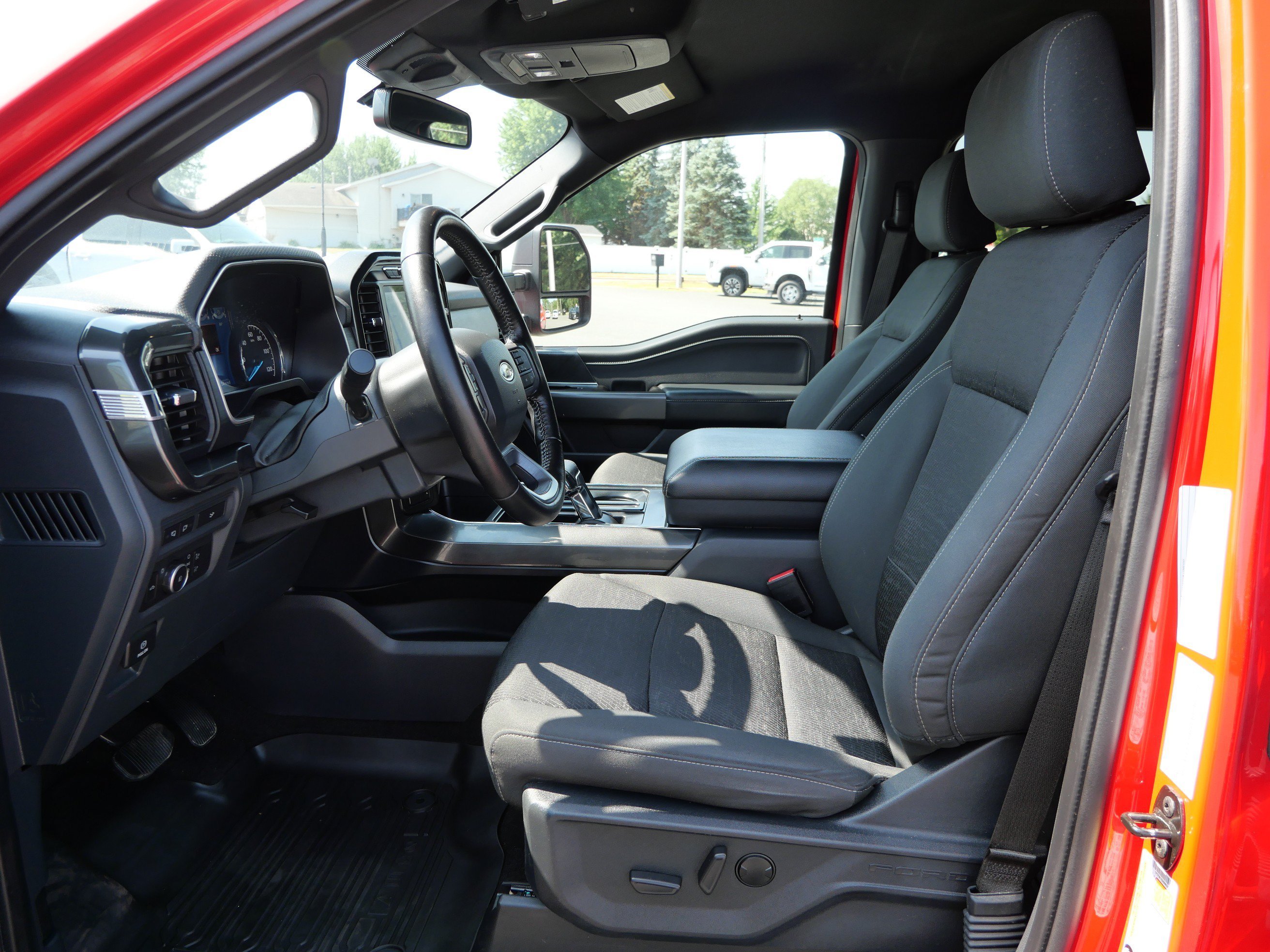2022 Ford F-150 XLT - Photo 10