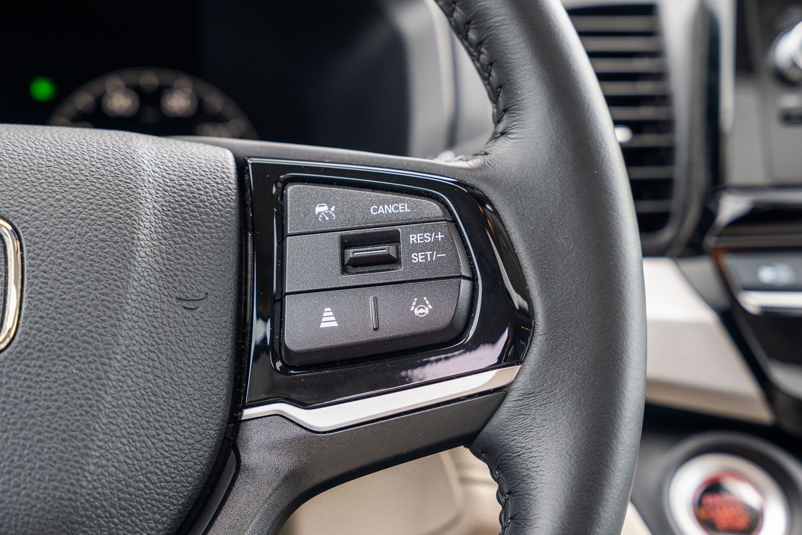 2025 Honda Odyssey EX-L - Photo 31