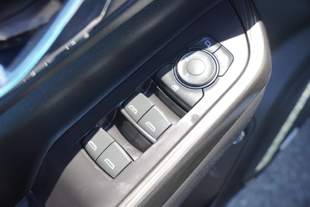 Used 2019 White GMC SLT-1 image 18