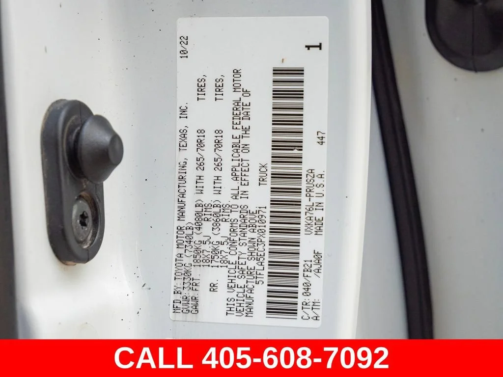 Used 2023 White Toyota SR5 image 32