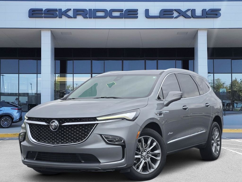 2023 Buick Enclave Avenir AWD's photo