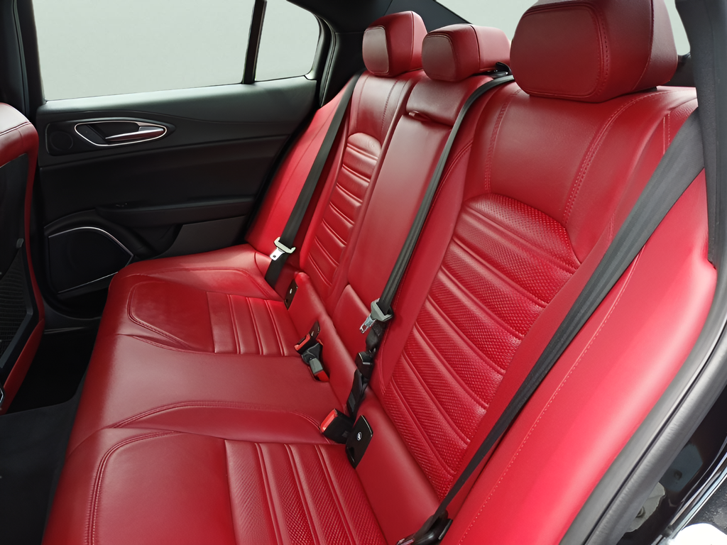Used 2022 Black Alfa Romeo Sprint image 26