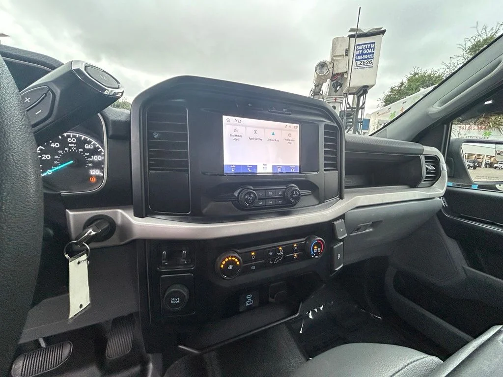 Used 2023 Oxford White Ford XL image 12