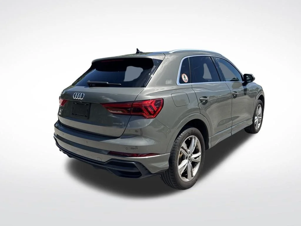 Used 2021 Chronos Gray Metallic Audi Premium image 5