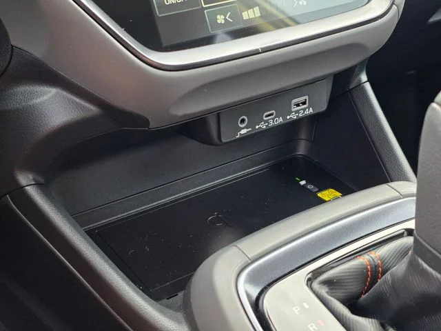 New 2026 CRYSTAL WHITE PEARL Subaru Limited Hybrid image 32