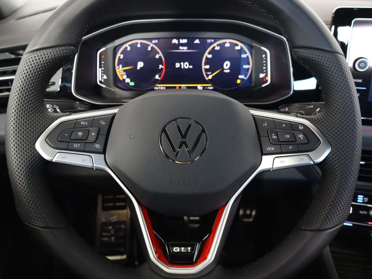 New 2026 Pure White w Volkswagen Autobahn image 8
