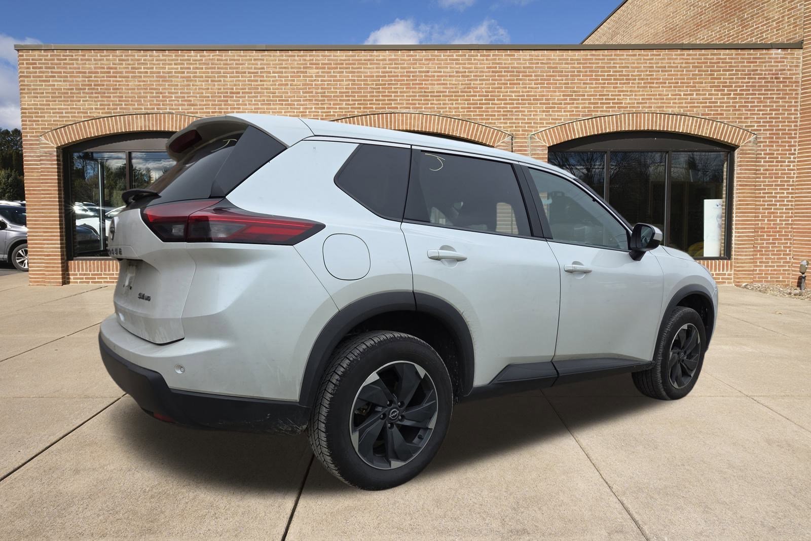 2024 Nissan Rogue AWD SV photo 3