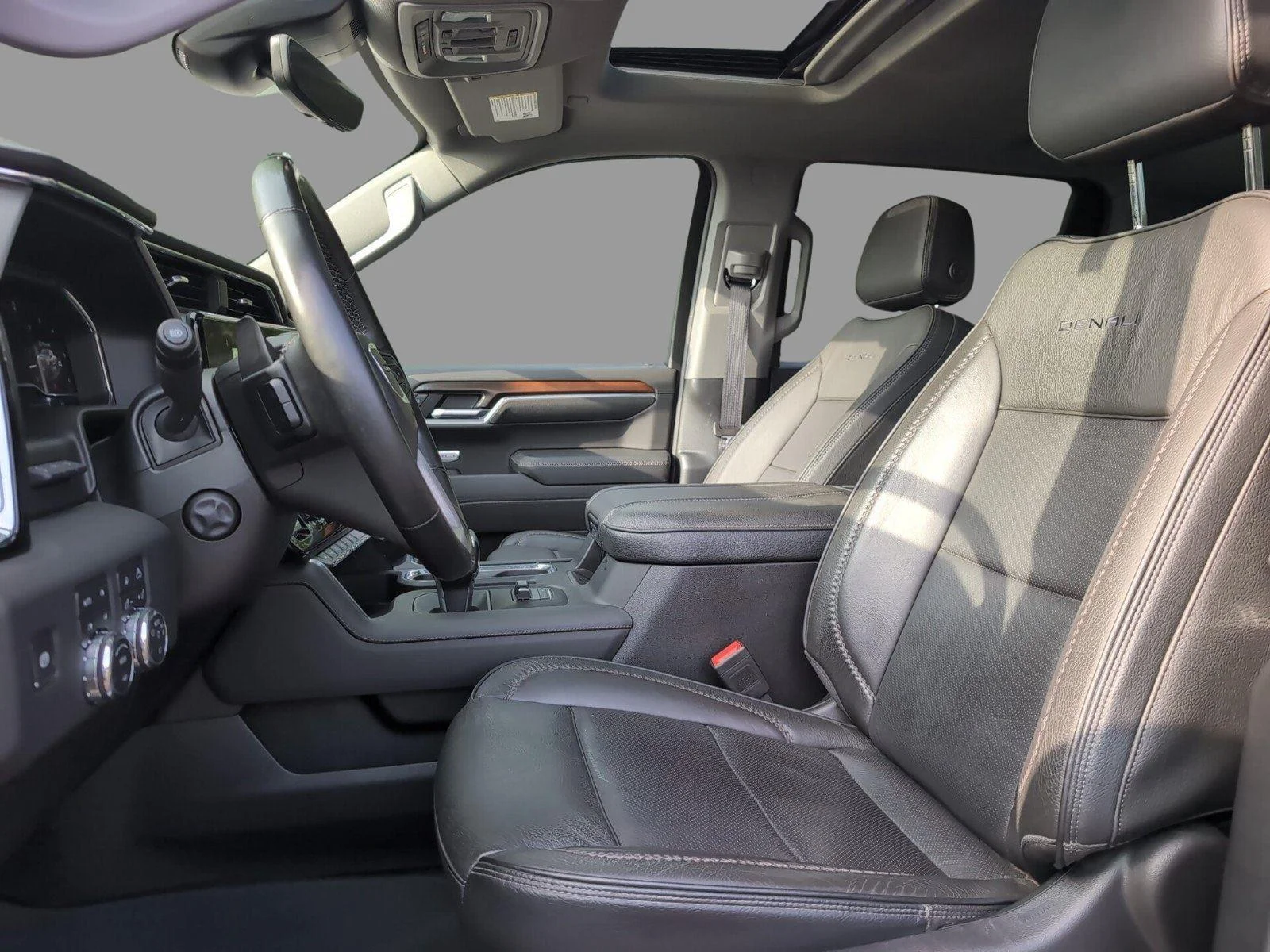 Used 2025 Downpour Metallic GMC Denali image 14