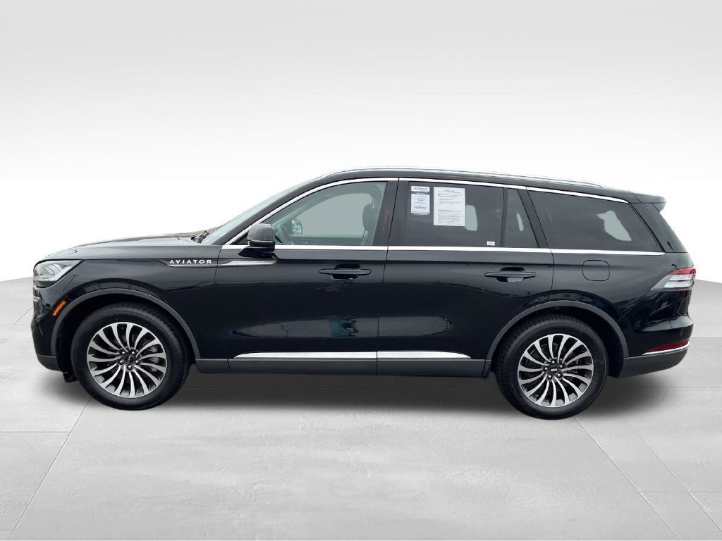 Used 2023 Black Lincoln Reserve image 2