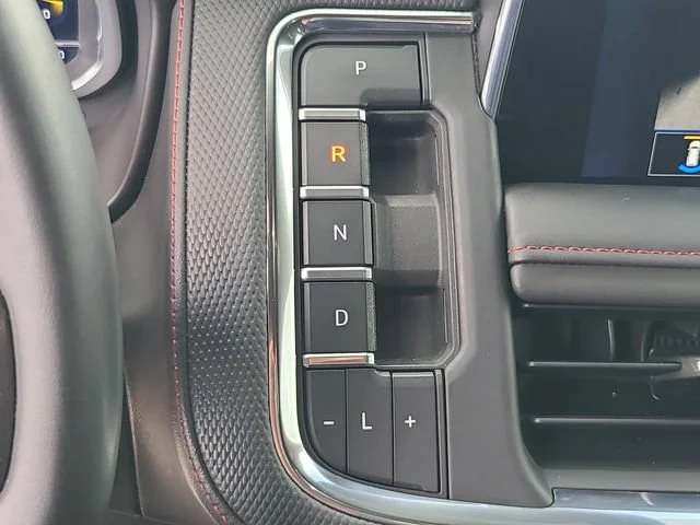 Used 2023 Summit White Chevrolet RST image 5
