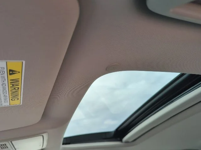 Used 2018  Honda Touring image 16