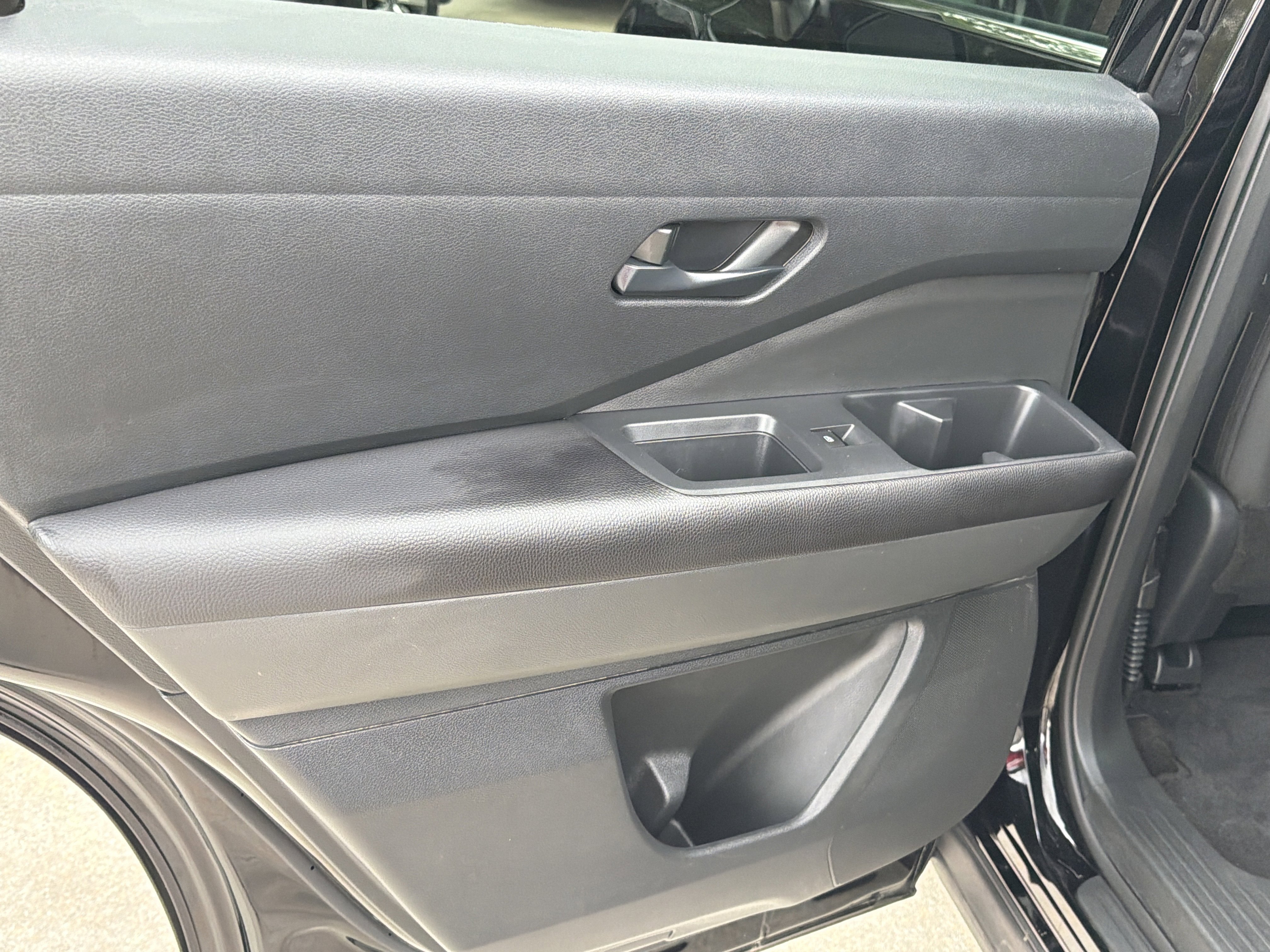 Used 2025 Super Black Nissan S image 22
