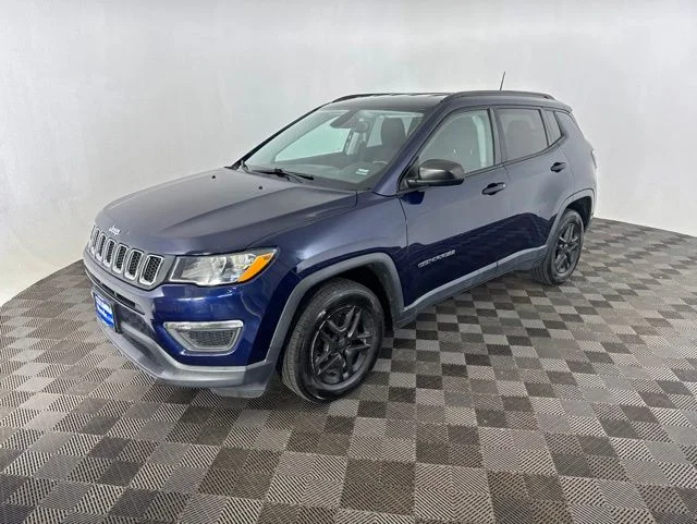 Used 2018 Blue Jeep Sport image 4