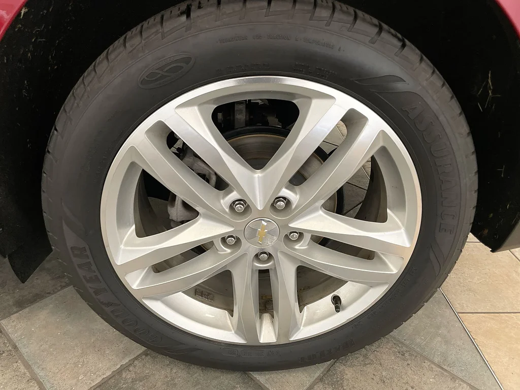 Used 2018 Cajun Red Tintcoat Chevrolet Premier image 32
