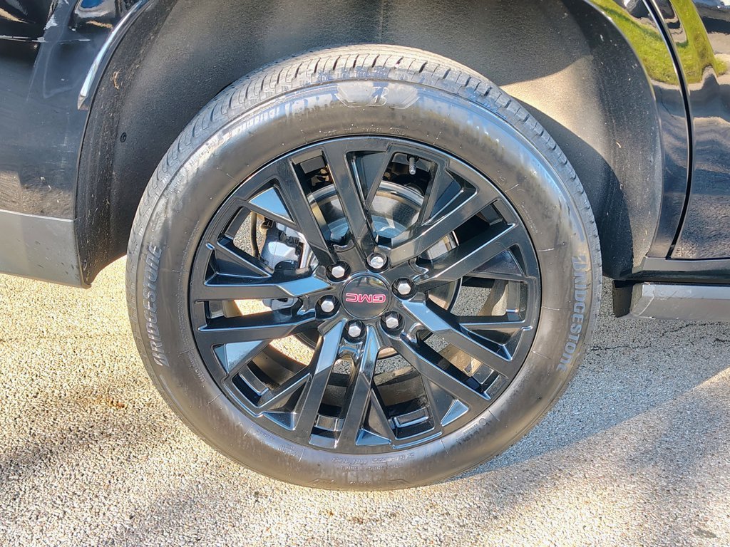 Used 2024 Onyx Black GMC Denali image 13