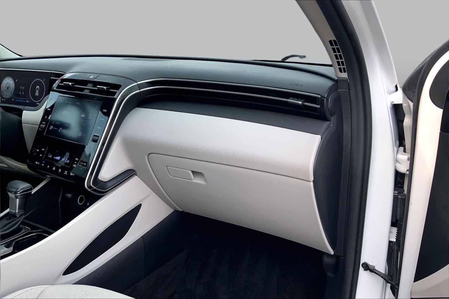 Used 2022 Quartz White Hyundai SEL image 18